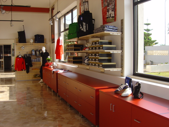CALZATURE DANESE - MONOPOLI (BA) (5)