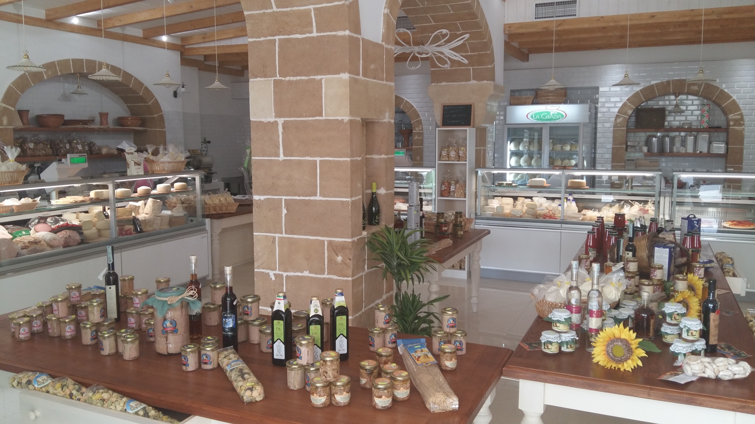 CASEIFICIO LA GRAZIA - GALATONE (LE)  (1)