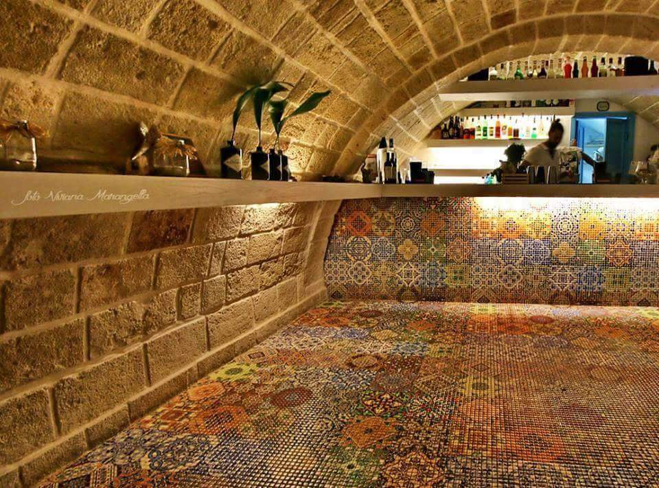 LOUNGE BAR CARLOQUINTO - MONOPOLI (BA)