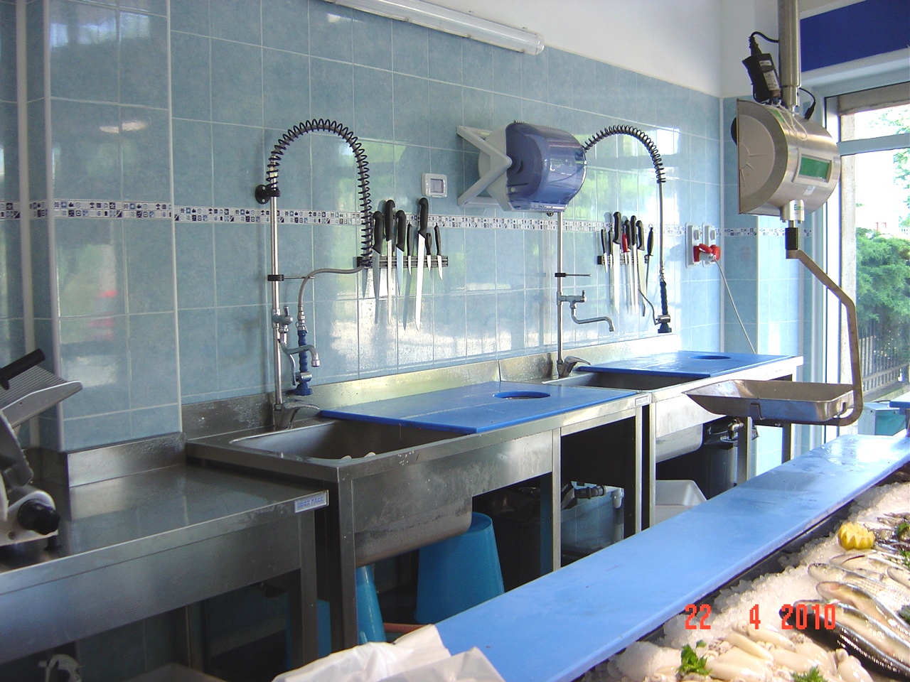 PESCHERIA LE DELIZIE DI NETTUNO - MOLA DI BARI (BA) (2)