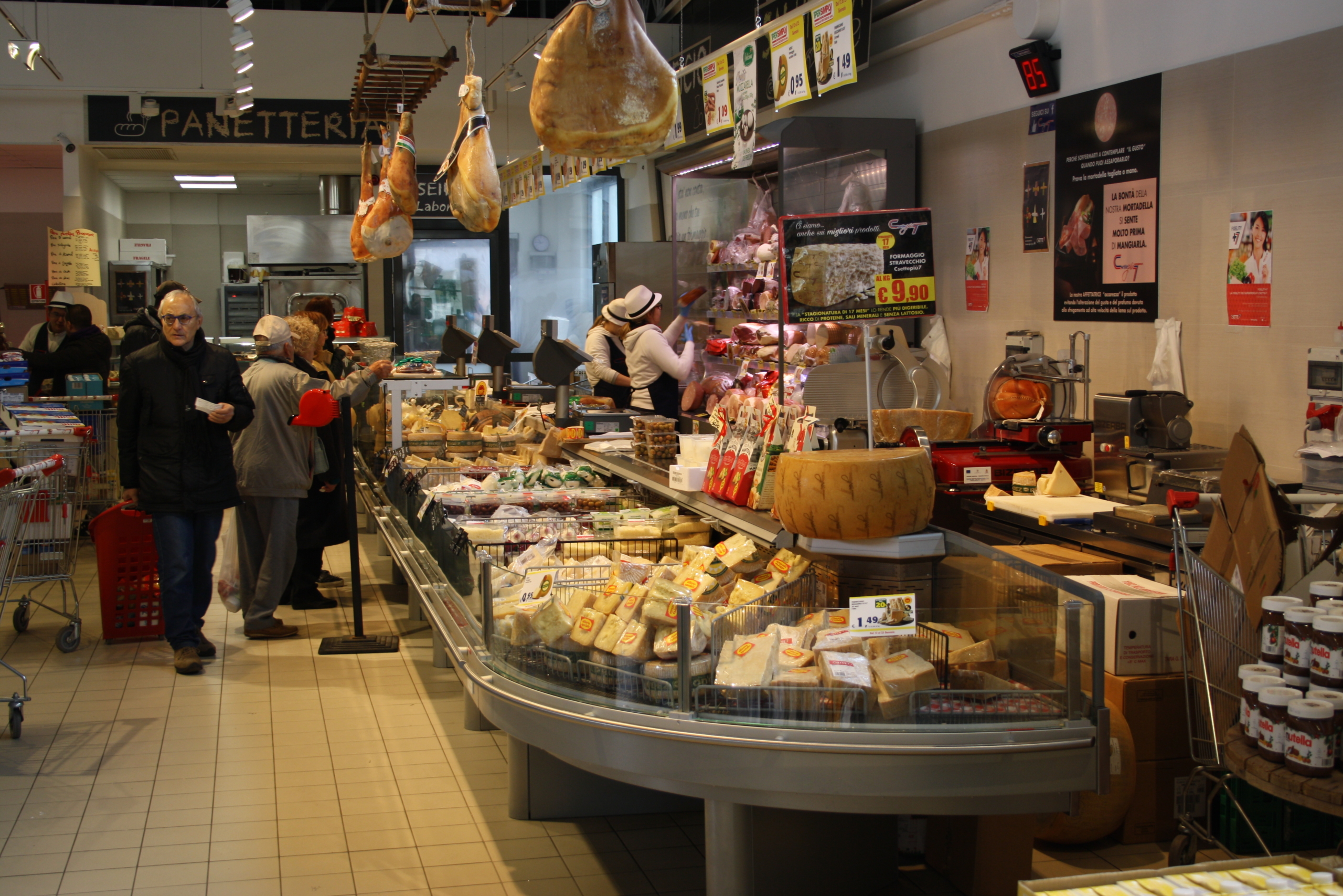 SUPERMERCATO C SETTE PIU 7 - CONVERSANO (BA) (5)