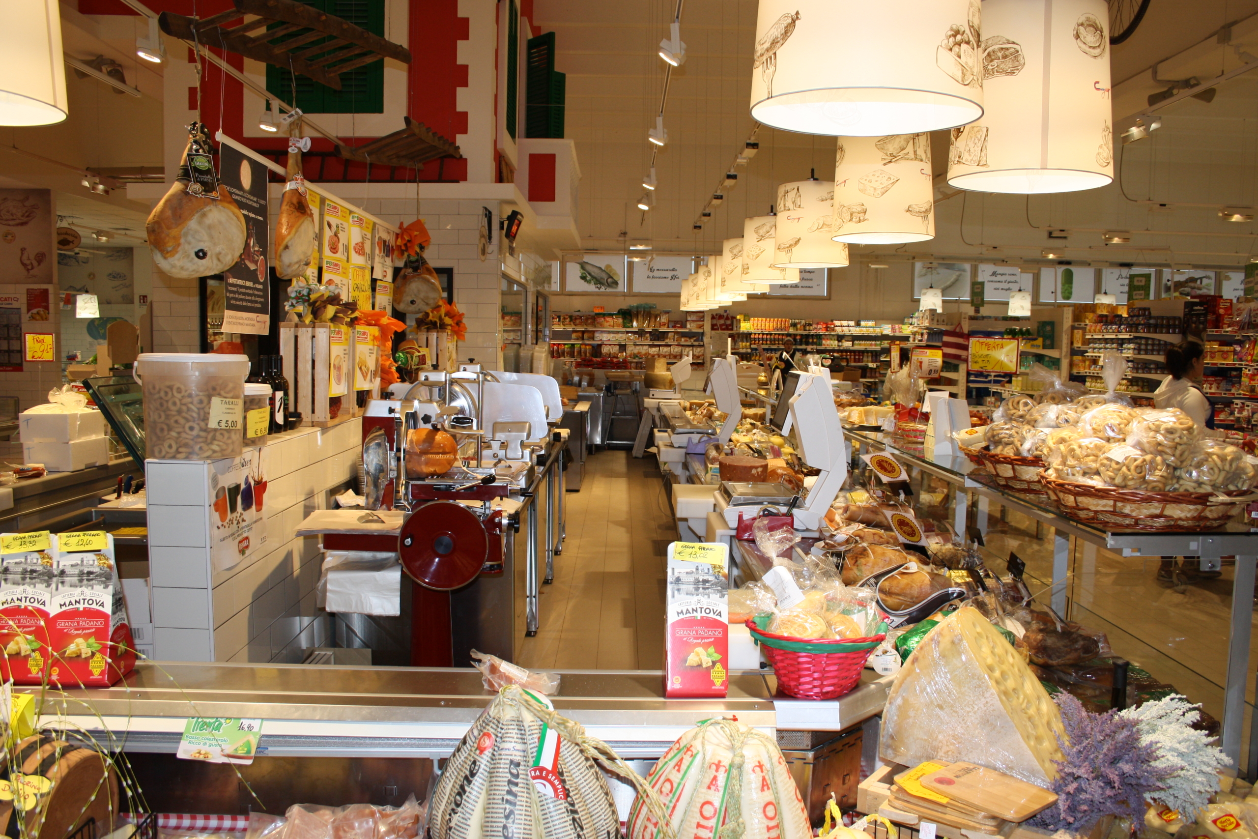 SUPERMERCATO C SETTE PIU  7 - PUTIGNANO (BA) (4)