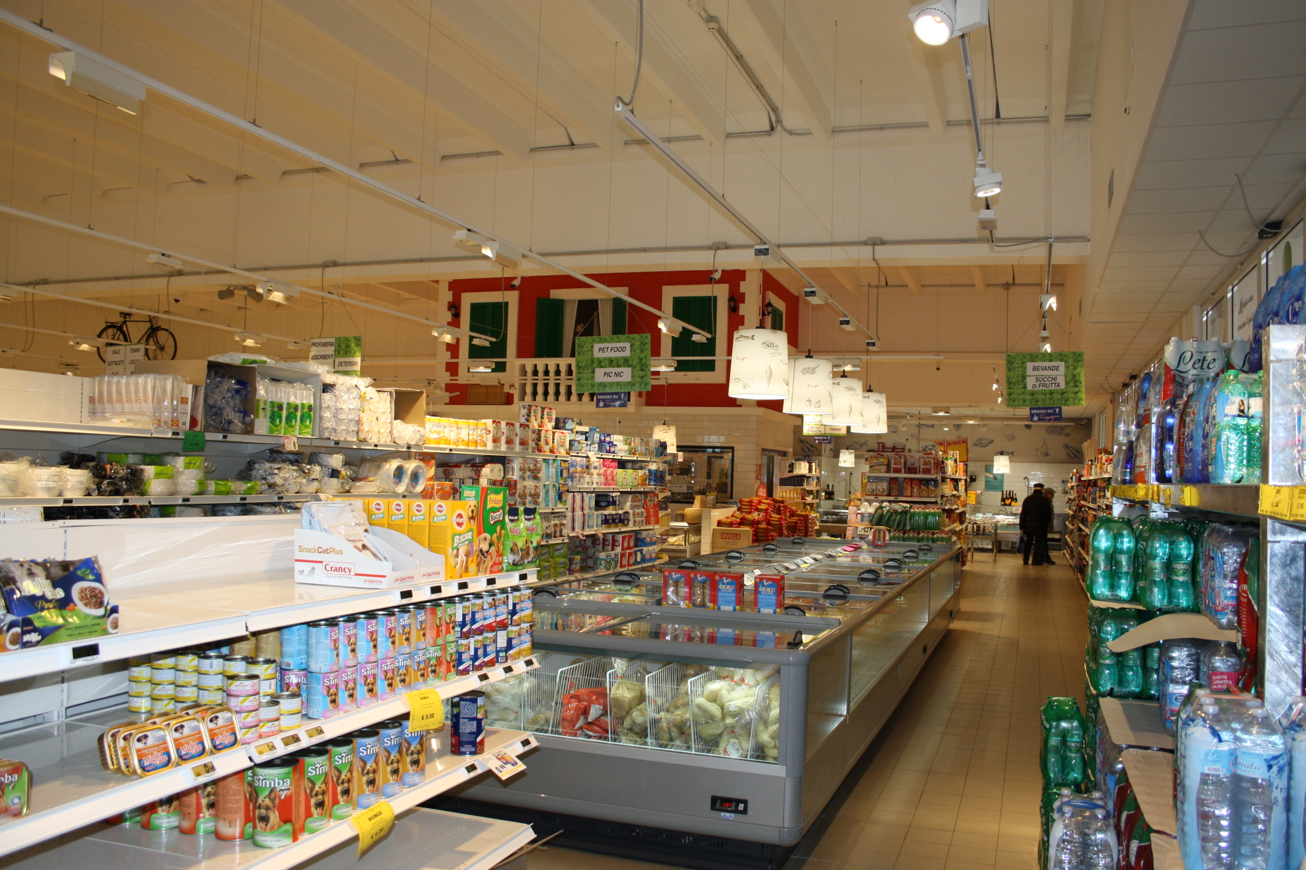 SUPERMERCATO C SETTE PIU  7 - PUTIGNANO (BA) (8)